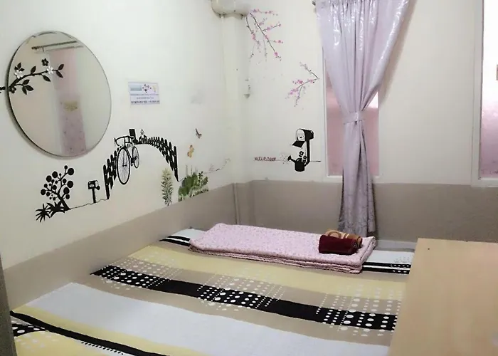 Hostal Kamin Bird Bangkok